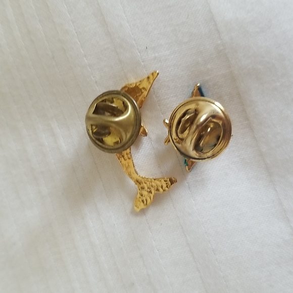 Gold Bluebird Dolphin Rhinestone Lapel Pins Brooch - Picture 6 of 6